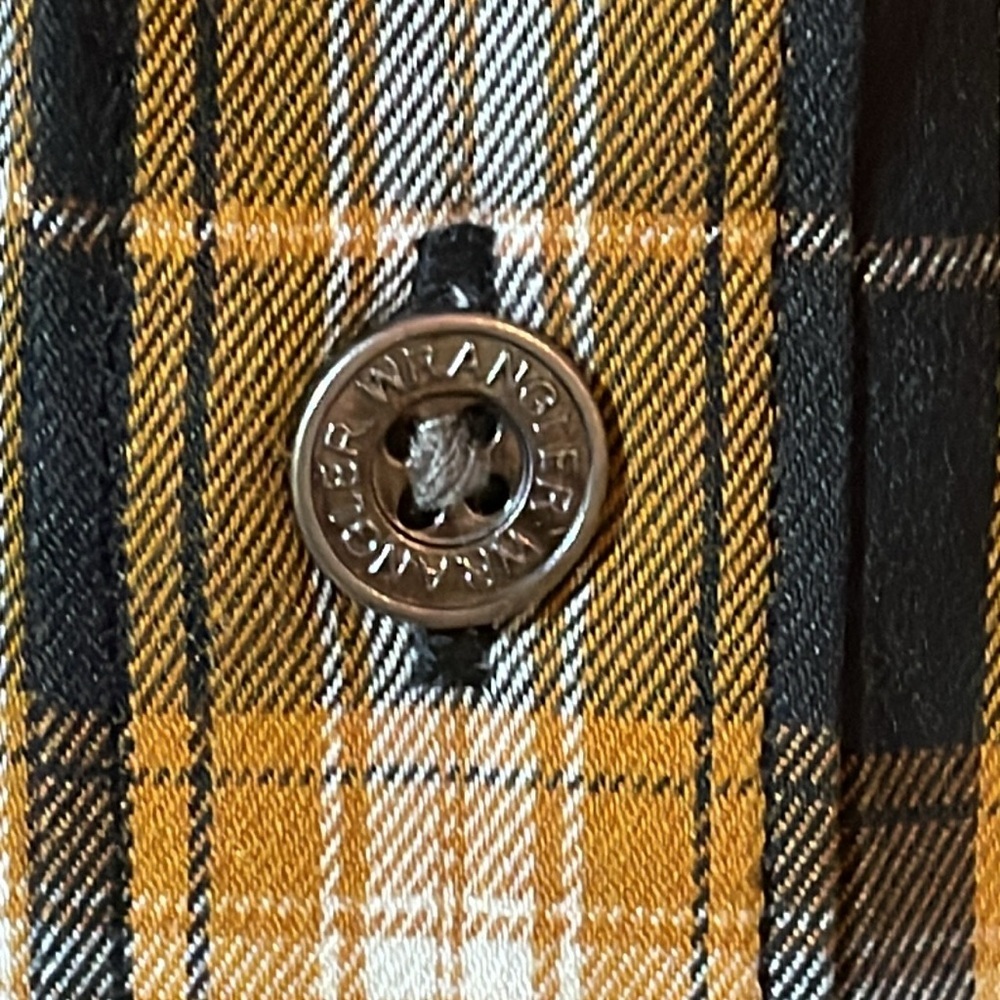 Wrangler ATG Button Down Shirt - All Terrain Gear - Picture 7 of 11